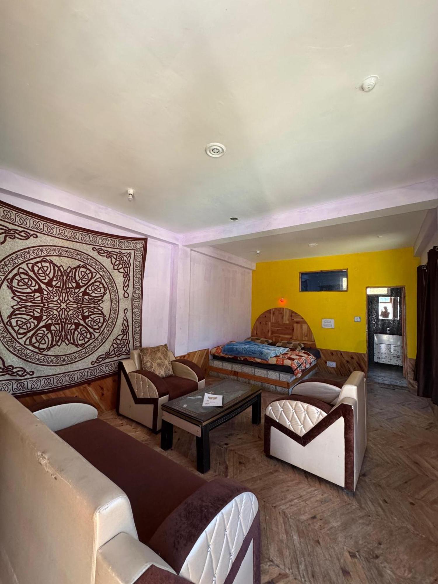 Hotel 19 Tosh Dış mekan fotoğraf