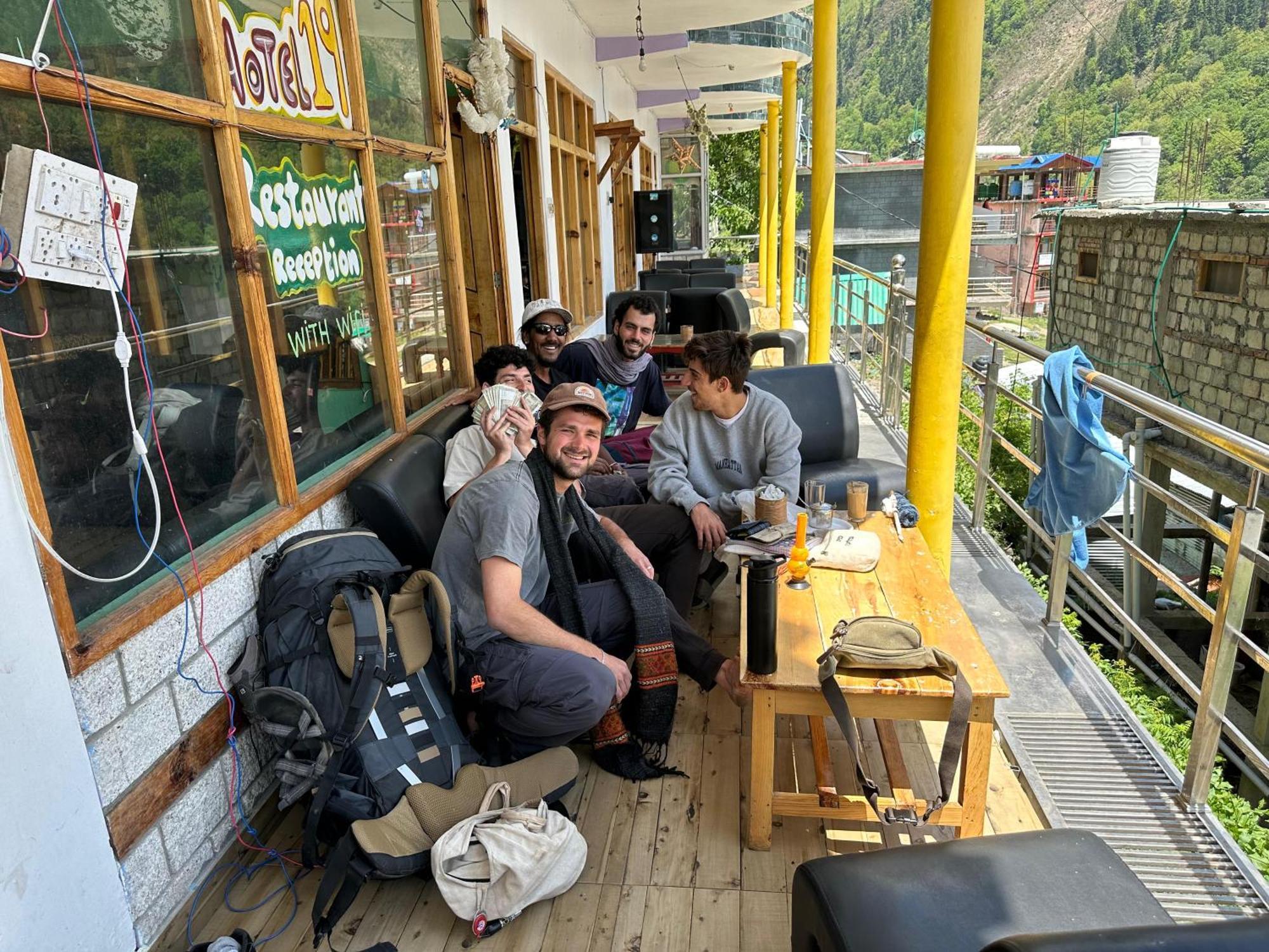 Hotel 19 Tosh Dış mekan fotoğraf